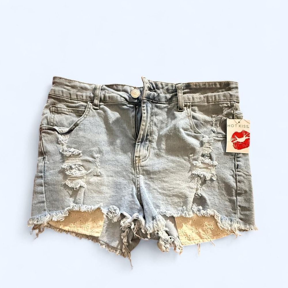 Hot kiss shorts